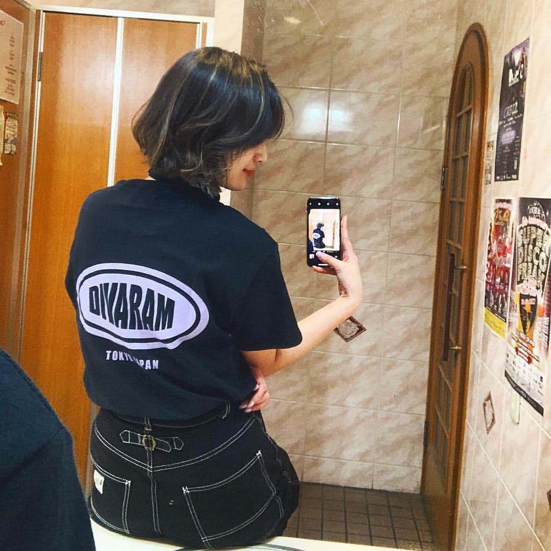 畑中奈緒美さんのインスタグラム写真 - (畑中奈緒美Instagram)「・ @divaandram 🌎 ・ Coming🔜🔜🔜🔜🔜🔜 ・ #DIVAandRAM #fashion #tokyo #newitem #tshirt #tee  #unisex #ディーヴァアンドラム」4月13日 15時01分 - hatanaka_naomi