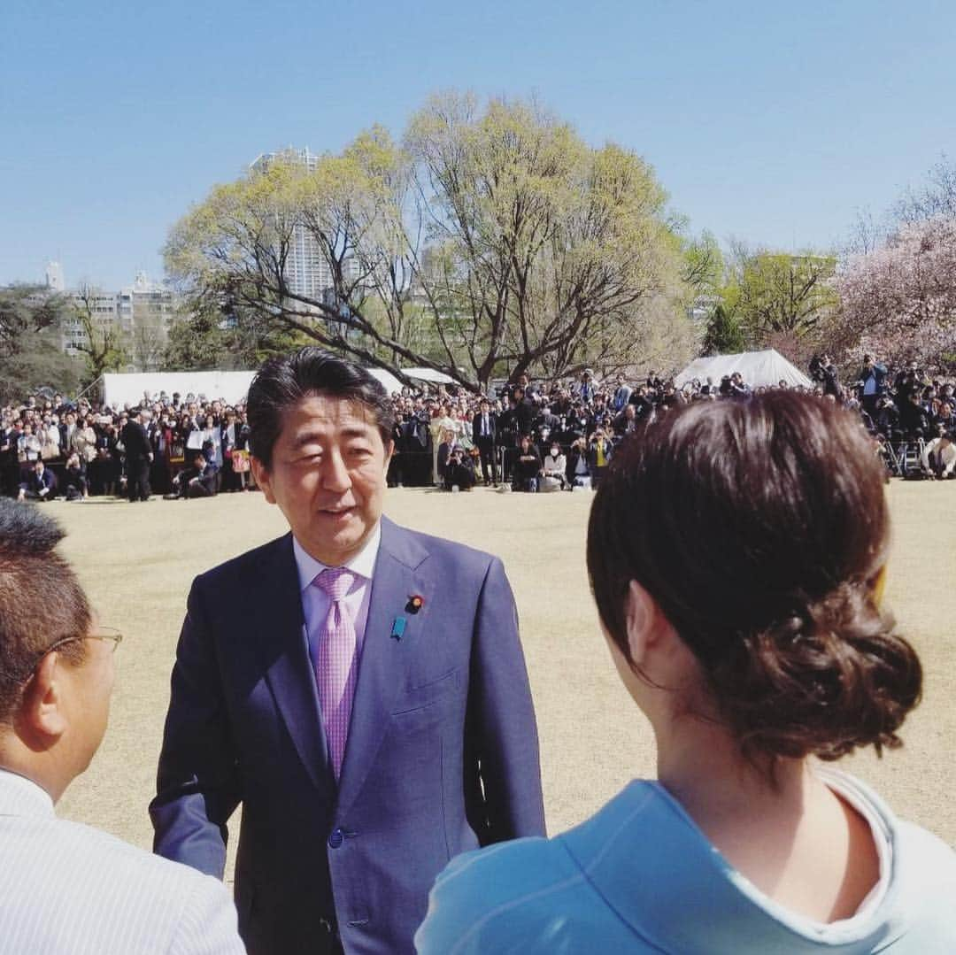 辺見えみりさんのインスタグラム写真 - (辺見えみりInstagram)「桜を見る会🌸 ラストのお写真 貴重な体験を、ありがとうございました！」4月13日 15時53分 - emiri_hemmi