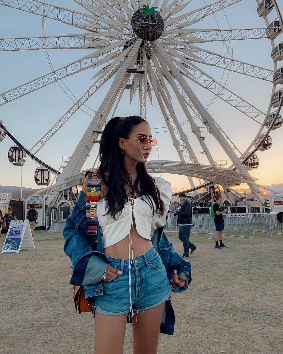 Tamara Kalinicさんのインスタグラム写真 - (Tamara KalinicInstagram)「Yes its that time of the year! Pretty crazy to even believe that this year I can wear my own designs to the festival, #SoFlammable on my eyes 🔥 #coachella #coachella2019」4月13日 16時07分 - tamara