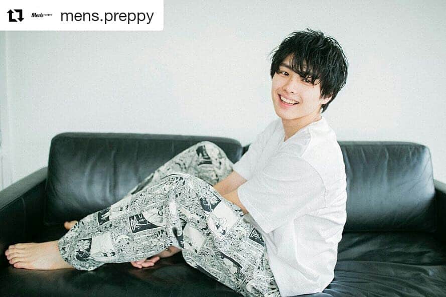 福田瞳さんのインスタグラム写真 - (福田瞳Instagram)「#Repost @mens.preppy (@get_repost) ・・・ 【オーシャン本◎発売中】 OCEAN TOKYOヘアスタイルBOOKよりオフショット✨ ． 原宿店のグラビア企画には、NTB「ZIP！」にレギュラー出演している本田響矢くん @k__y__o__y__a.h が登場！ ． ． ロケ撮もあり、写真集並みのクオリティでお届けしてますので、ファンの方もぜひお手に取ってみてください📚✨ ． ． hair/ @shimazaki_rikito @oceantokyonet  photo/ @fukudahitomi610 ． ． ⭐️OCEAN本連動スタイリングコンテストも開催中⭐️ ． 👇審査員はこの方々👇 @amezooon  @minetaaa  @miyajima_ocean  @shimazaki_rikito  @yuichi_okoshi  @daijiro.s  @oceanseie  @ocean_morita8  @ocean_junpeeei ． ． 美容師の卵🥚も多数参戦中！ またまだ投稿お待ちしてます！ ． ．  #oceantokyo #オーシャン本 #オーシャントーキョーヘアスタイル #セルフスタイリング #menshair #メンズヘア #メンズカット#メンズスタイリング #オーシャントリコ #理容師 #美容師 #mensbeauty #menspreppy #멋있다 #꽃미남 #얼짱 #帅哥 #フォトコンテスト #selfie #harajuku #harajukufashion」4月13日 7時50分 - fukudahitomi610