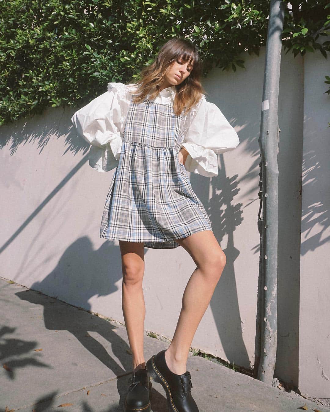 Urban Outfittersさんのインスタグラム写真 - (Urban OutfittersInstagram)「@aesthetics.anonymous teaching us how to layer for spring. ☀️ #UOonYou」4月13日 8時03分 - urbanoutfitters