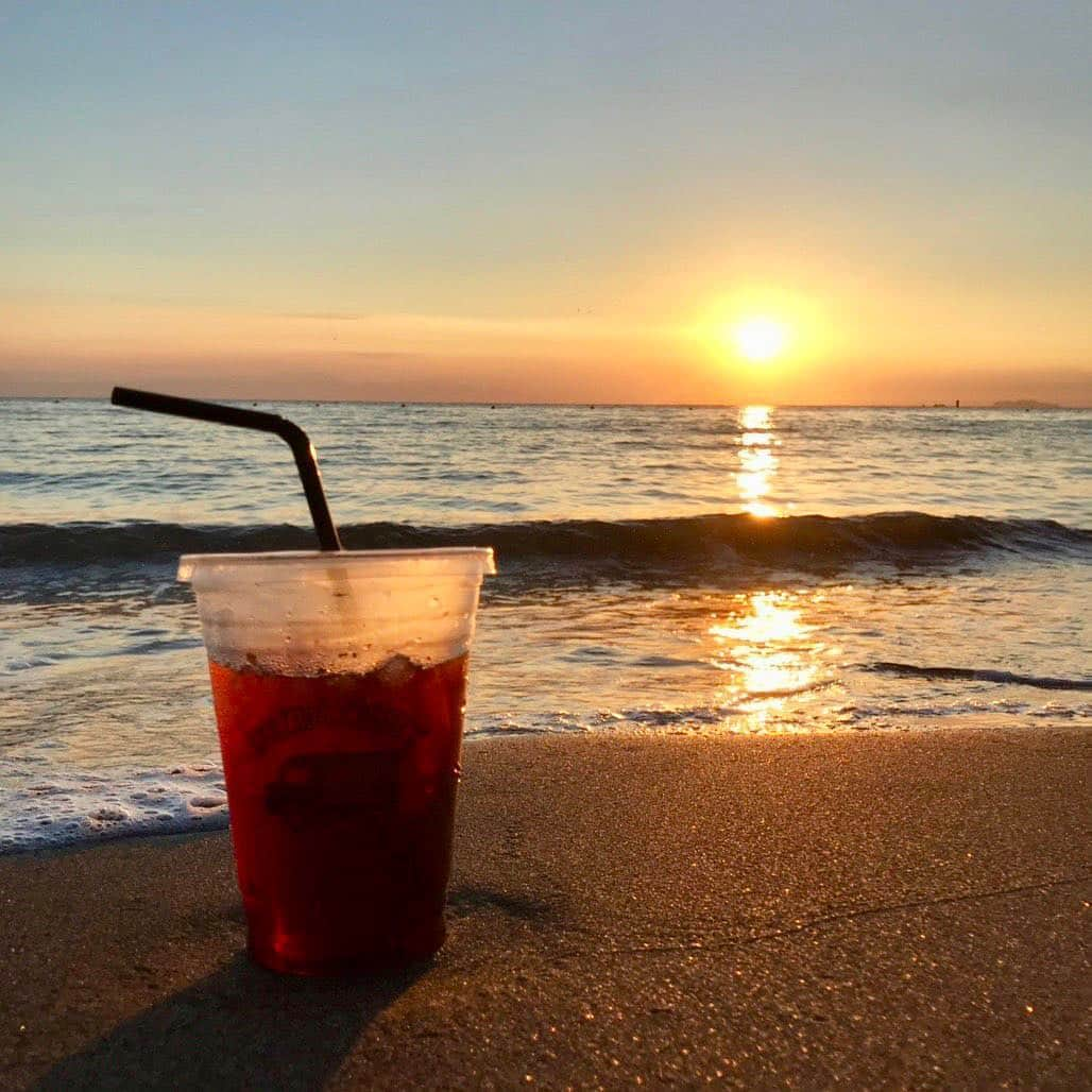 AMAZING COFFEEさんのインスタグラム写真 - (AMAZING COFFEEInstagram)「. 🎶YOKOSUKA BEACH SIDE with AKIYA BEACH CLUB🎶 . 本日、平成最後の焚火TIMEはダイアモンド富士を見れるチャンスですよ⤴︎(^o^)v . #AMAZINGCOFFEE #coffee #YOKOSUKABEACHSIDE #AKIYABEACHCLUB #AMeCO #アメコ #横須賀 #焚火TIME」4月13日 8時04分 - amazing_coffee_official