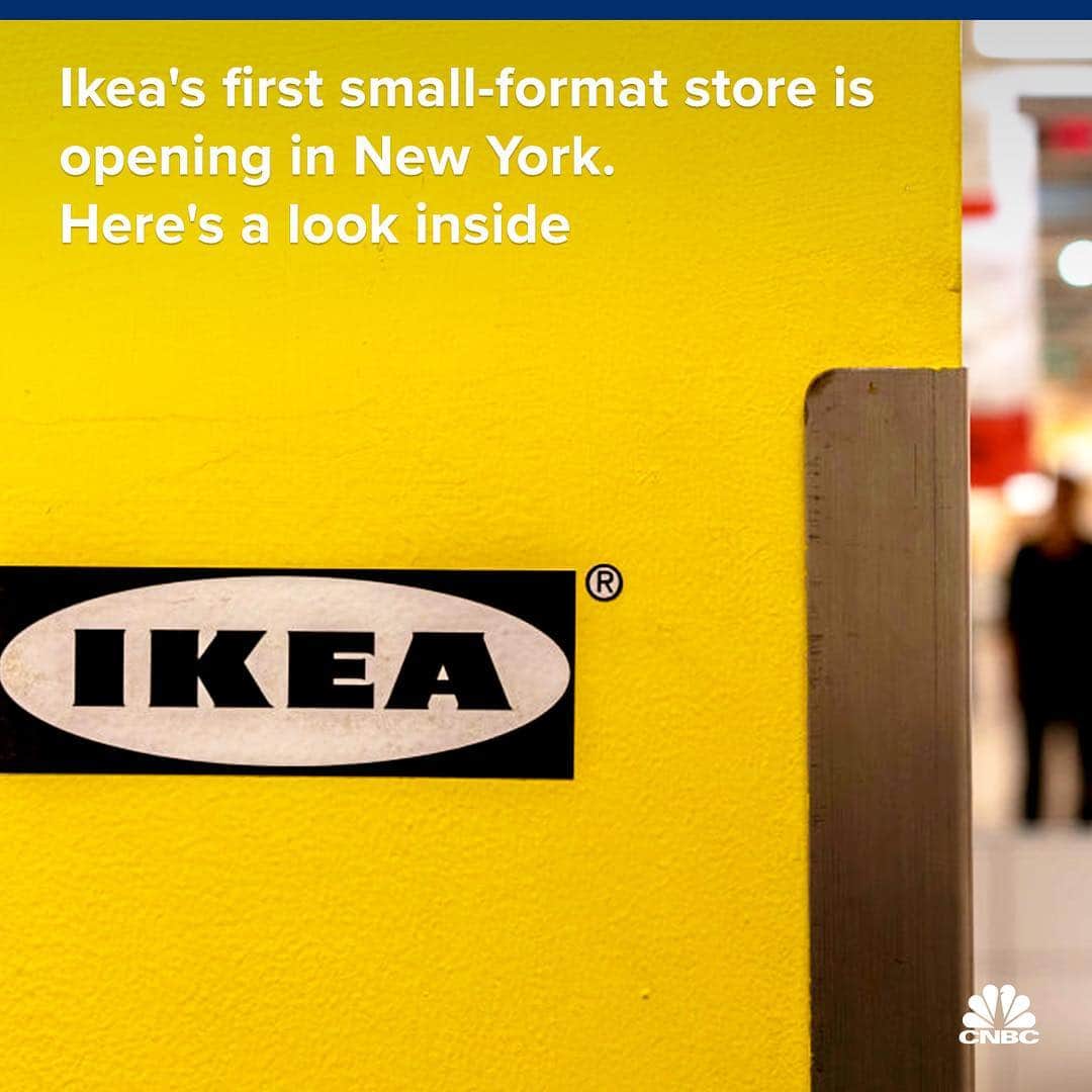 のインスタグラム：「Ikea is looking to expand in the U.S. but not in the way you might suspect.⁣⠀ ⁣⠀ The Swedish furniture and home goods retailer, known for its massive stores spanning more than 300,000 square feet, will open its first “city center” location ever, in New York’s Upper East Side, on Monday.⁣⠀ ⁣⠀ Ikea says it ultimately plans to roll out more than a dozen small-format shops nationwide to reach city dwellers looking for kitchen accessories, furniture and organizational tools for tinier homes.⁣⠀ ⁣⠀ Swipe left to take a look inside the new store!⁣⠀ ⁣⠀ You can also read more about the “city center” location, at the link in bio.⁣⠀ ⁣⠀ *⁣⠀ *⁣⠀ *⁣⠀ *⁣⠀ *⁣⠀ *⁣⠀ *⁣⠀ *⁣⠀ ⁣⠀ #Ikea #Swedish #Furniture #Apartment #Decor #Decorate #Minimal #Design #Furnish #Home #House #Studio #Accessories #Kitchen #Living #LivingRoom #TinyHomes #business #News #CNBC」
