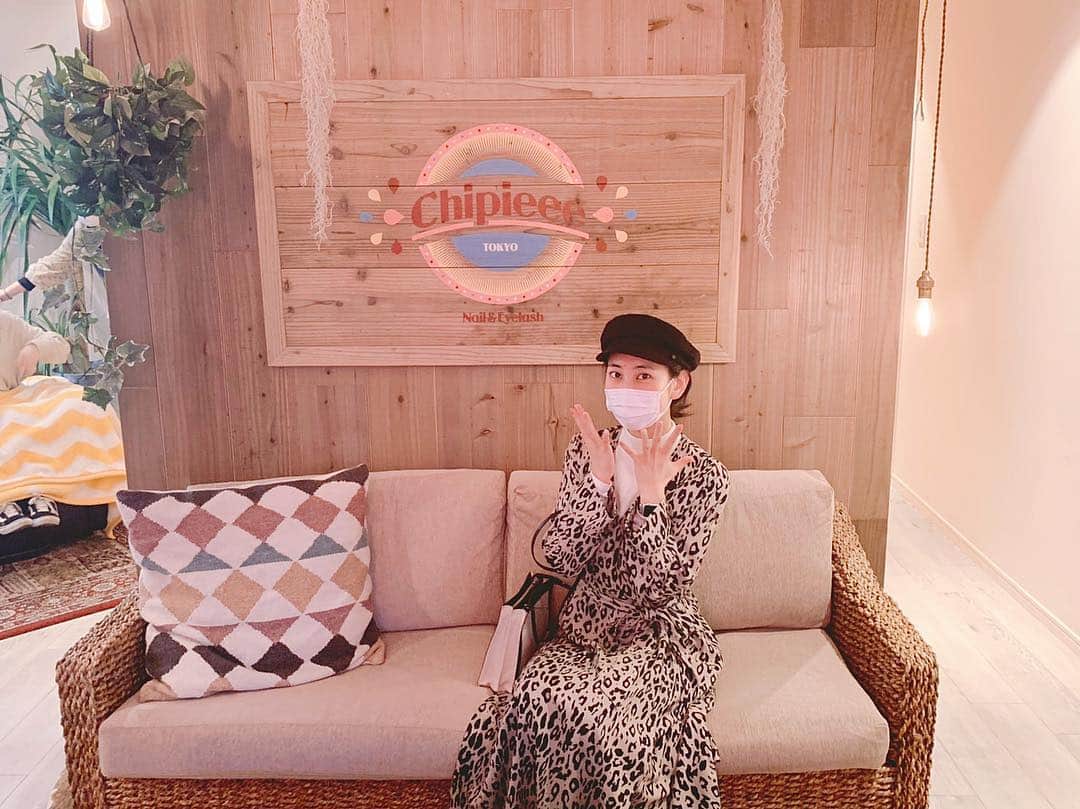 近野莉菜のインスタグラム：「春ネイル💅🏼🌸今回も @chipieee_nail_hime ちゃんにイメージを伝えて、好きなもの全部詰め込みました💕可愛い🥺🥺爪が可愛いとテンション上がるね🥳 @chipieee_tokyo いつもありがとうございます♪」