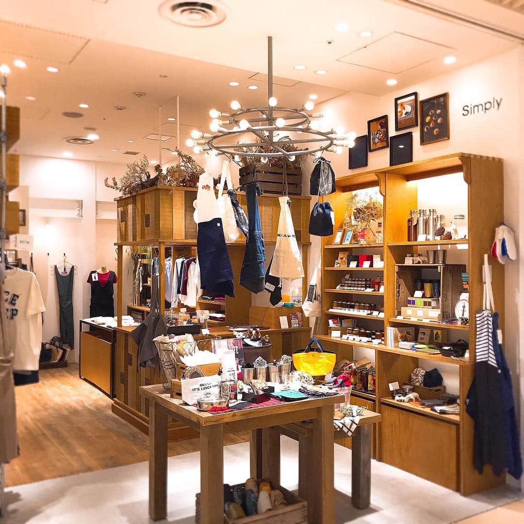 Simply_apronのインスタグラム