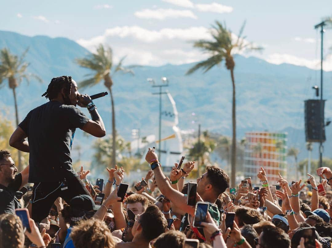 コーチェラさんのインスタグラム写真 - (コーチェラInstagram)「Big ship out on the water @88glamxo 📷: @mirandamcdonald」4月13日 10時44分 - coachella