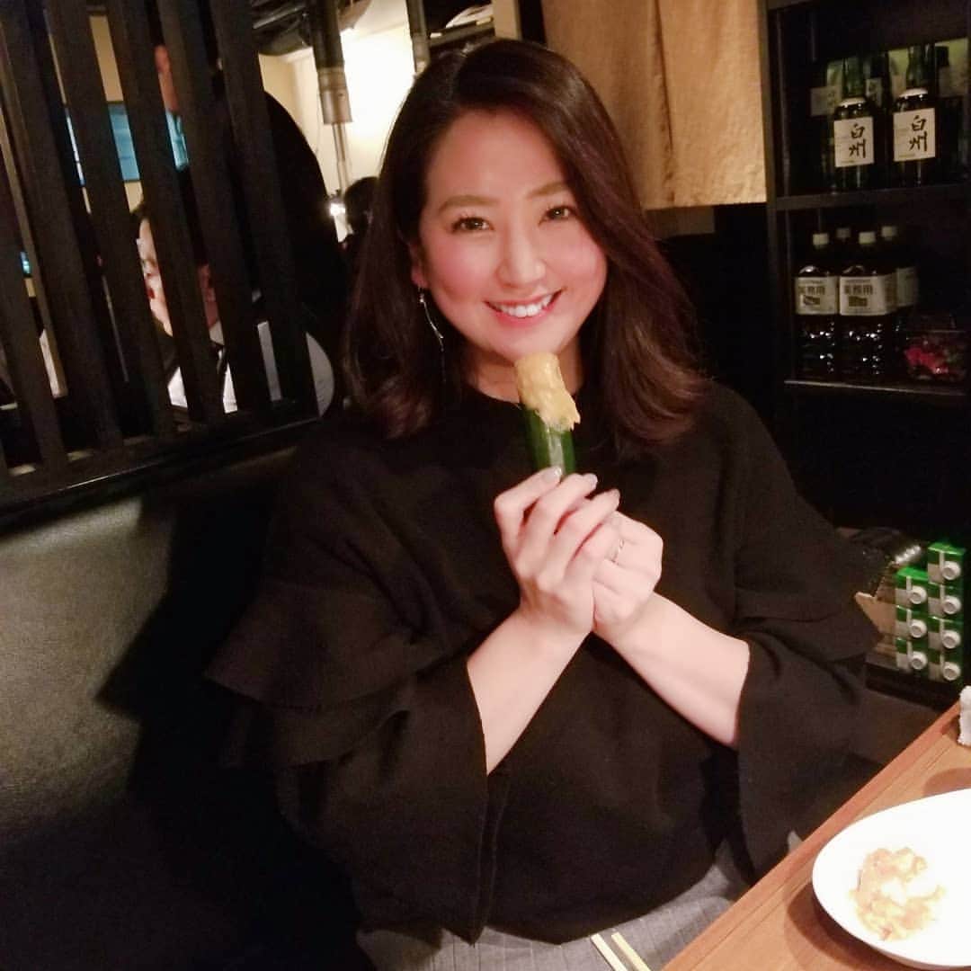うさまりあのインスタグラム：「きゅうりを1本まるごと頼まれるの巻。」