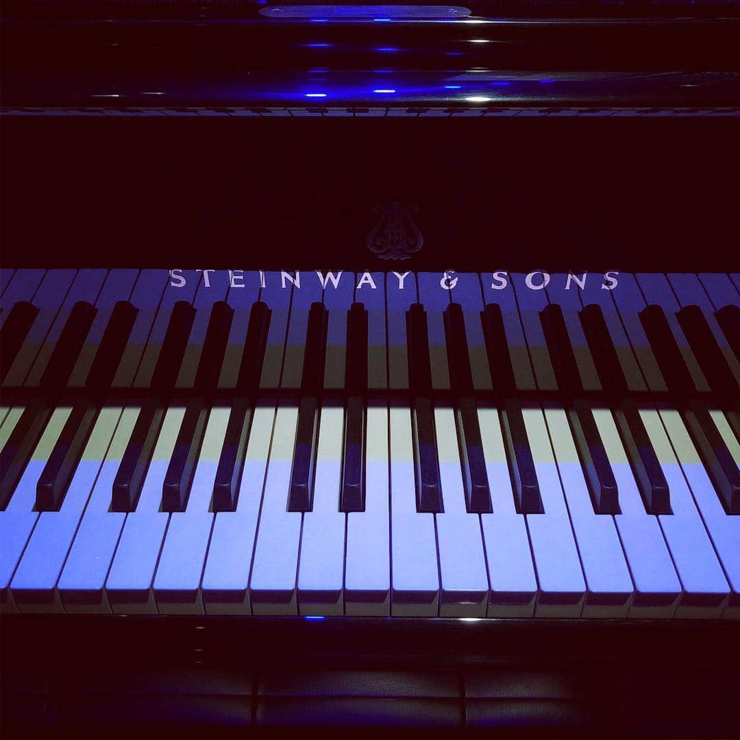 上杉洋史のインスタグラム：「476522 D #piano #steinway #venue #todayspiano #instapiano #pianophotography #iwasakihiromi #concert」