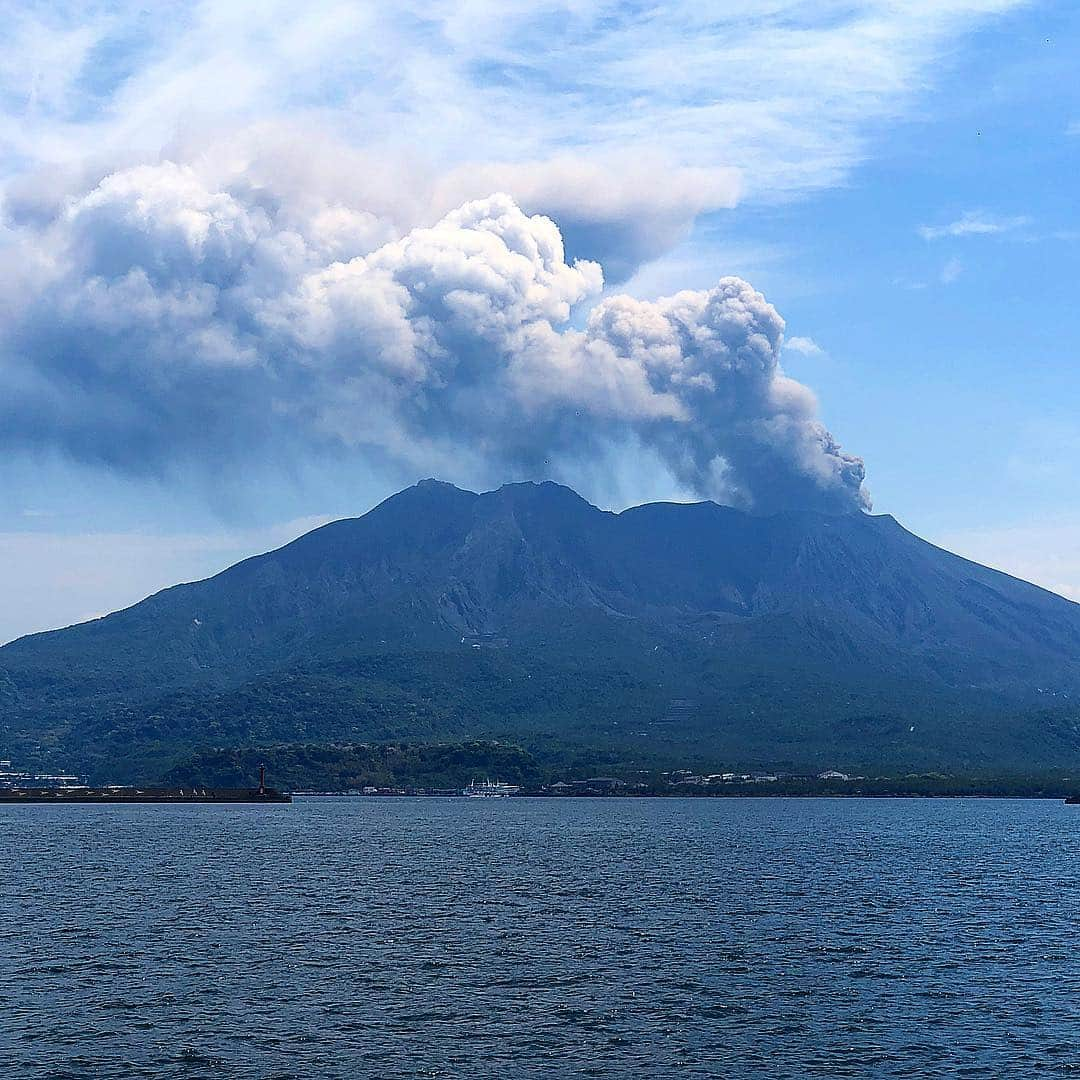 DAISHI DANCEさんのインスタグラム写真 - (DAISHI DANCEInstagram)「#KAGOSHIMA #鹿児島 #Volcano #桜島 #恐竜公園 早起きして観光の巻」4月13日 16時27分 - daishidance666