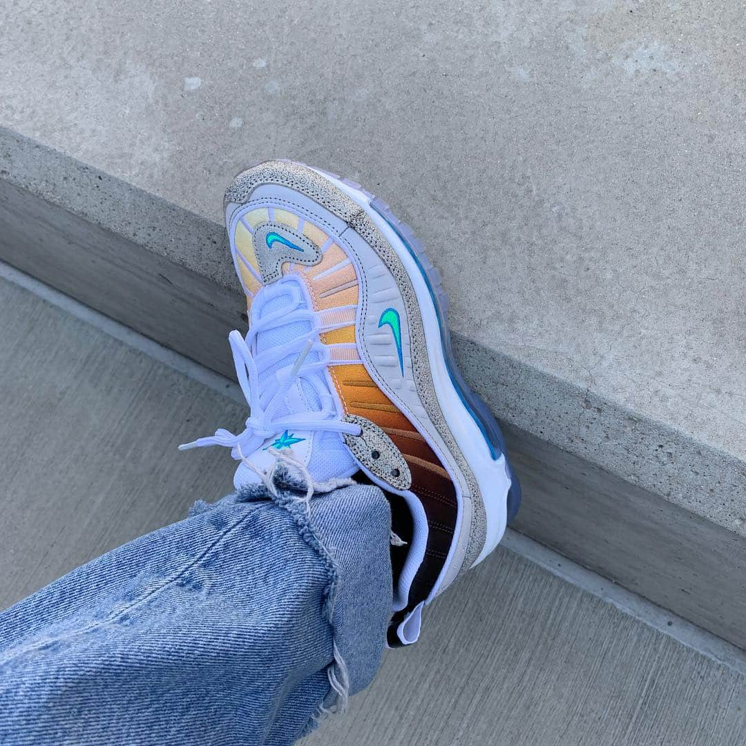 UNDFTDさんのインスタグラム写真 - (UNDFTDInstagram)「Nike Air Max 98 On Air "La Mezcla" // Available Saturday 4/13 at All Undefeated Chapter Stores and Undefeated.com」4月13日 11時55分 - undefeatedinc