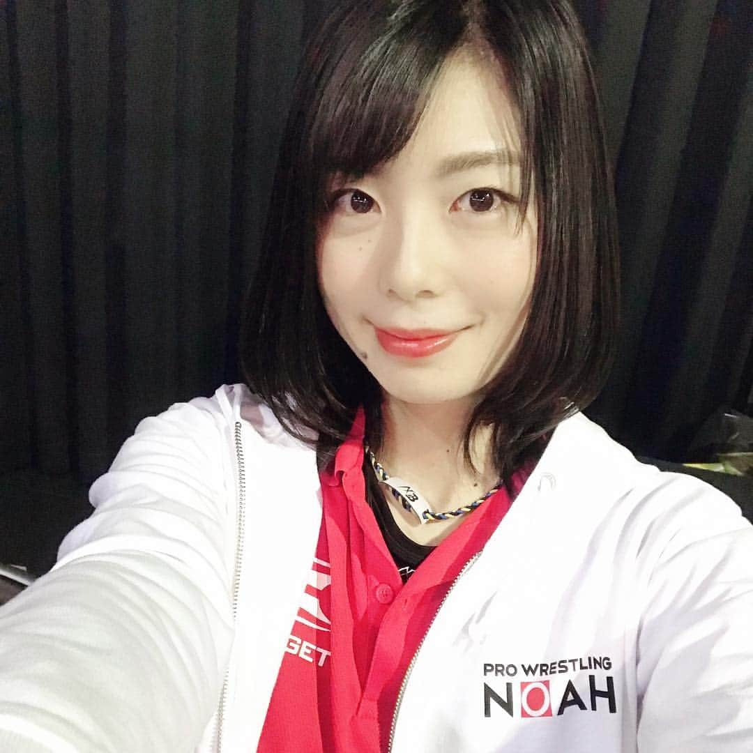 田渕亜季さんのインスタグラム写真 - (田渕亜季Instagram)「、 プロレスリングNOAHに来ました！ 4月13日(土)・14日(日)  場所は札幌マルスジム！ 詳しくは⬇︎ https://www.noah.co.jp/news/245/ 、 、 、  #noah_ghc #GTL2019  #丸藤見たけりゃNOAHに来い #targetdarts #teamtarget  #darts #ダーツプレイヤー #axf #ダーツプロ #ダーツ #プロダーツプレイヤー  #instadaily #me #イフミック  #アクセフベルガード #ベルガード」4月13日 12時28分 - akitabuchi.official