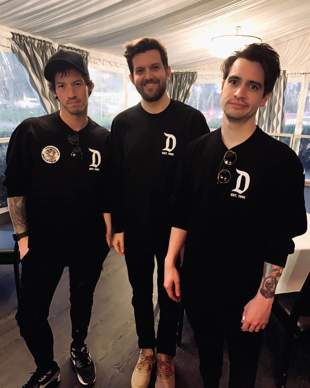 ディロン・フランシスさんのインスタグラム写真 - (ディロン・フランシスInstagram)「Happy mother fucking bday Brendon!!!! BUT FOR REAL DID WE ALL JUST BECOME BEST FRIENDS?!?!?!?!?!! @brendonurie @joshuadun」4月13日 13時08分 - dillonfrancis