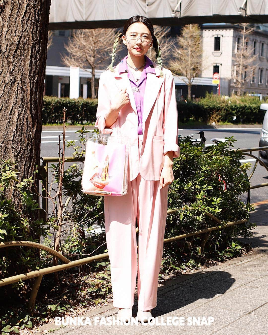 Droptokyoさんのインスタグラム写真 - (DroptokyoInstagram)「BUNKA FASHION COLLEGE SNAP  @bunka_fc  #文化服装学院 #bunkafashioncollege#pr#streetstyle#droptokyo#tokyo#japan#streetscene#streetfashion#streetwear#streetculture#fashion#shibuya#shinjuku Photography: @drop_tokyo」4月13日 13時24分 - drop_tokyo