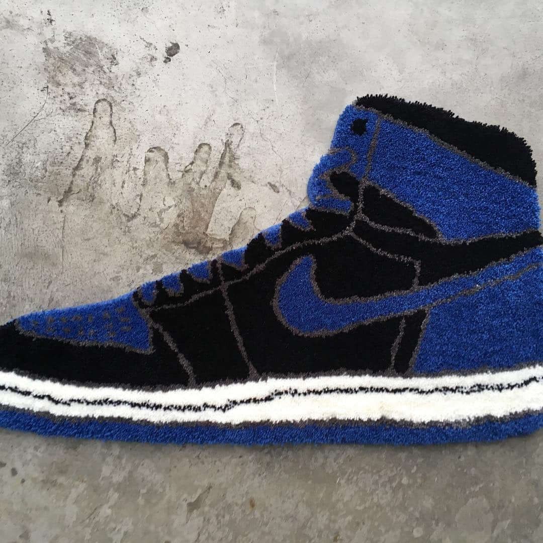 セカンドラボさんのインスタグラム写真 - (セカンドラボInstagram)「. 【AJ1 RUG 】 . 来週末に少量再入荷します◡̈⃝☻ . http://secondlab.us . #sneaker #kicks  #rug #secondlab #usa #room #interior #faniture #mat #japanmade #madeinjapan #vintage #1985 #AJ1 #スニーカー」4月13日 13時51分 - secondlab_official