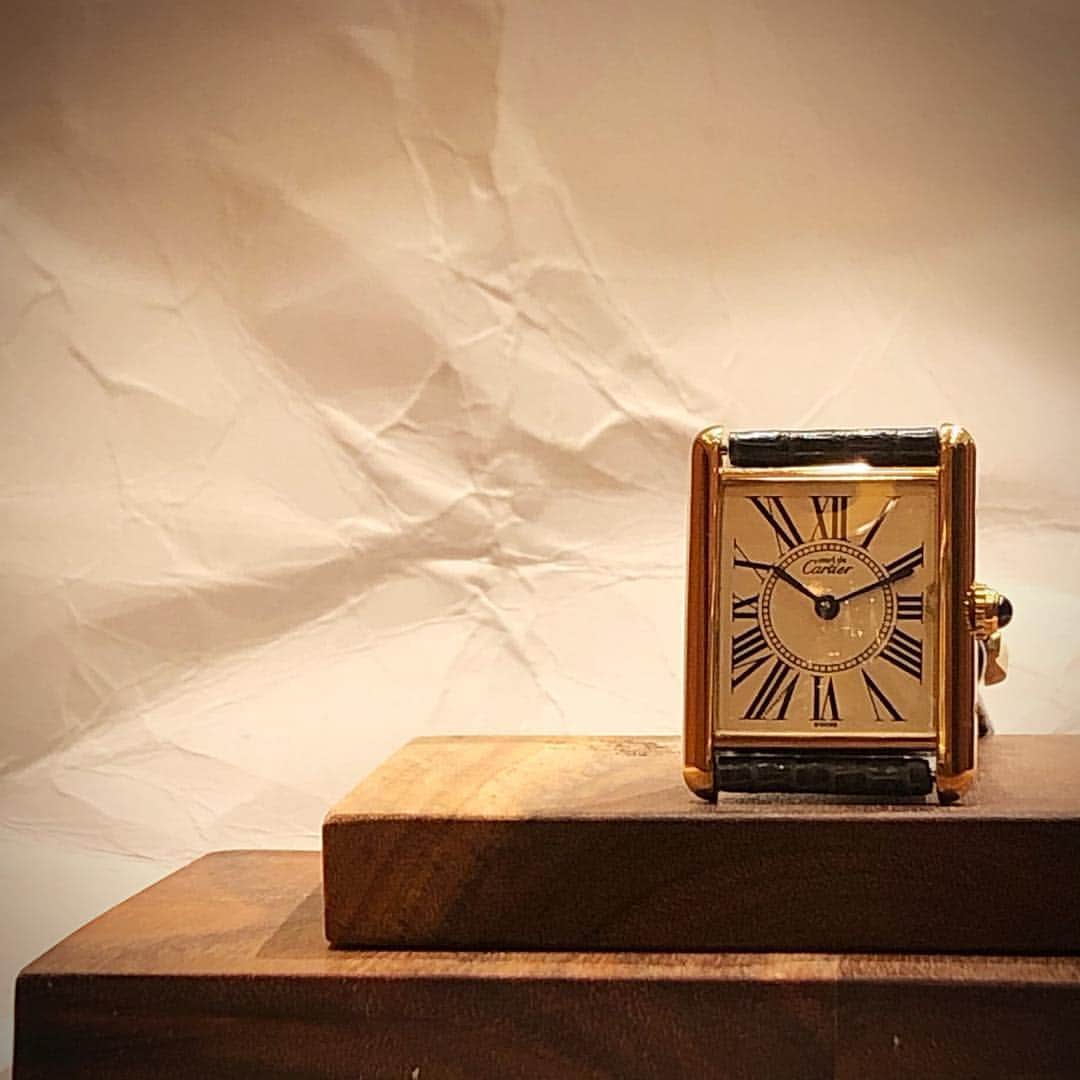 HIROBさんのインスタグラム写真 - (HIROBInstagram)「vintage must de Cartier TANK ¥235.000+tax  人気のオパラン入荷致しました。 LMサイズです。  お問合せはこちら HIROB ルミネ池袋店 TEL03-5954-8101  #antique #antiquewatch  #vintage #vintagewatch  #fashionista #instagood #OOTD #fashion #baycrews #hirob #Cartier #CARTIER #カルティエ #マストタンク #アンティーク #ヴィンテージ #フォロー #いいね #時計  #自分への褒美 #ヒロブ #ベイクルーズ #ルミネ池袋 #hirob池袋店 #腕時計 #新生活」4月13日 14時05分 - hirob.jp