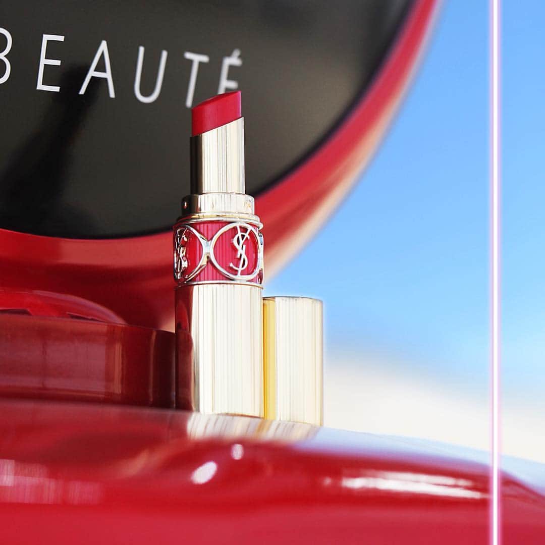 Yves Saint Laurent Beautyさんのインスタグラム写真 - (Yves Saint Laurent BeautyInstagram)「What’s slick and glossy and lights your fire? ROUGE VOLUPTÉ SHINE, a YSL BEAUTY STATION essential...ignite the adventure. Seen in N° 45 ROUGE TUXEDO  Open 3PM-8PM this Friday & 10AM-8PM this Saturday and Sunday. CATHEDRAL CITY - ALLEN ROUTE 111 #yslbeauty #yslbeautystation #palmsprings」4月13日 14時24分 - yslbeauty