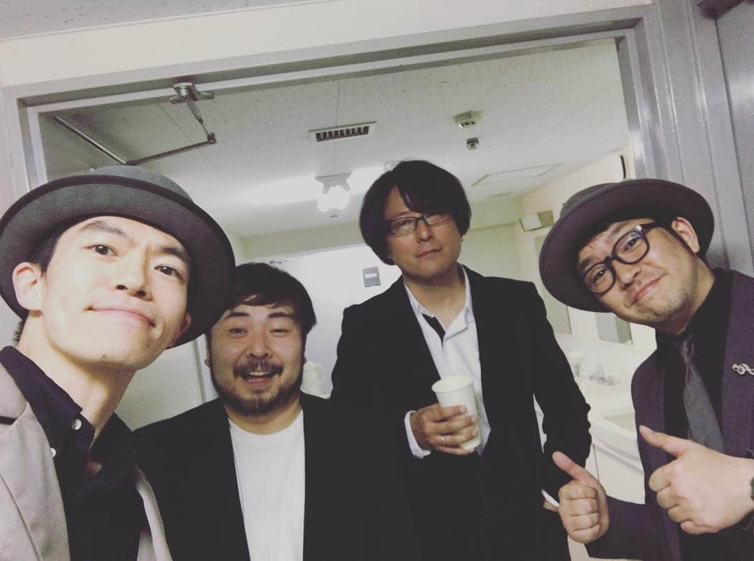 佐々木良さんのインスタグラム写真 - (佐々木良Instagram)「#町ガvs市民ホール  10-3’sスペシャルとして、ショーキチさん、矢舟さん、もっくん、私で三曲だけの生バンド伴奏が楽しかった。 そのうち一曲はなんとQueenのボヘミアンラプソディー。オペラ部分も生でやりました。ちなみに私ベース係でした。お疲れ様でした。今はただただそれだけ。 早く寝よ。明日は朝イチで長野。トイレッツで向かいます。」4月14日 1時42分 - ryosasaki