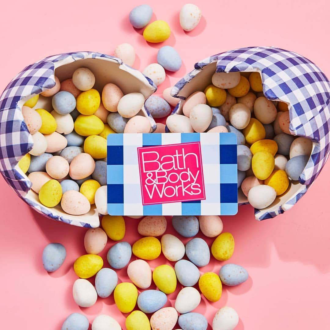 Bath & Body Worksさんのインスタグラム写真 - (Bath & Body WorksInstagram)「The Easter Bunny 🐰 is almost here! Swipe ➡️ for some last-minute gift ideas!」4月14日 0時13分 - bathandbodyworks