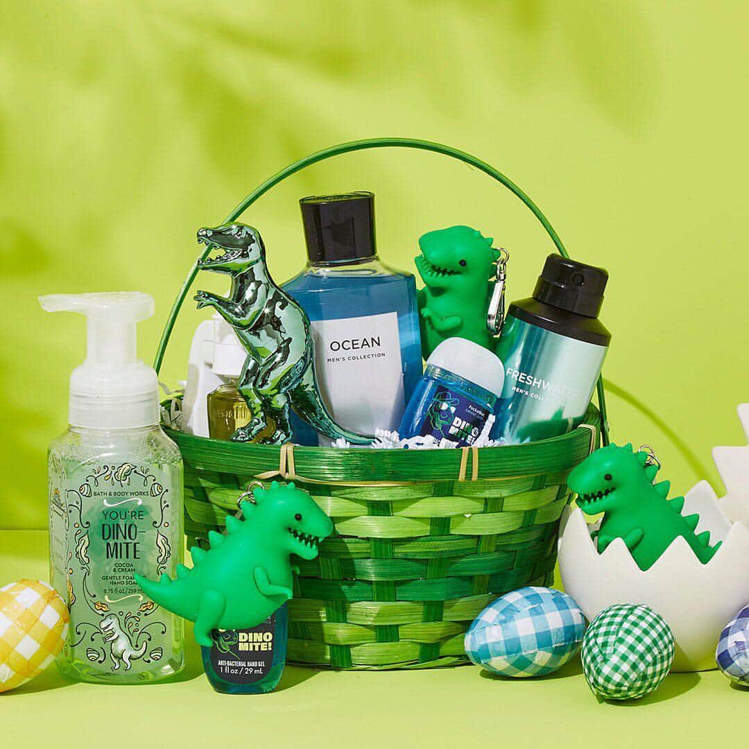 Bath & Body Worksさんのインスタグラム写真 - (Bath & Body WorksInstagram)「The Easter Bunny 🐰 is almost here! Swipe ➡️ for some last-minute gift ideas!」4月14日 0時13分 - bathandbodyworks