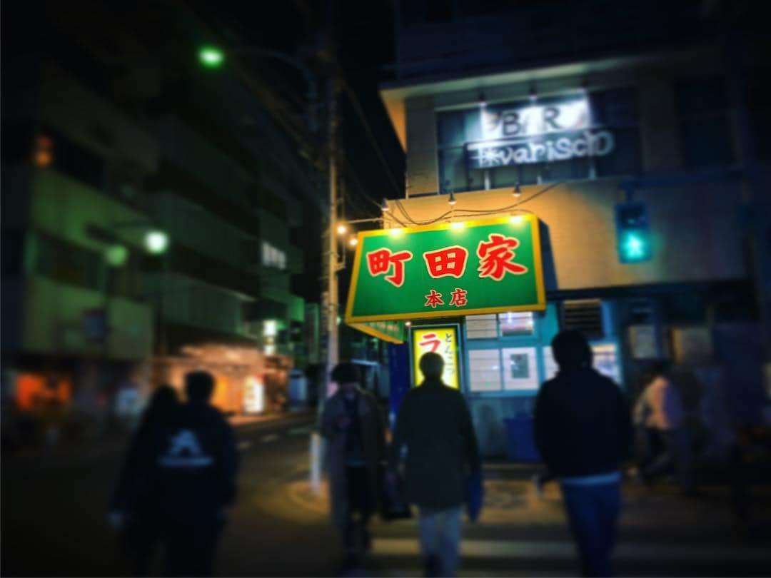 渡邊忍さんのインスタグラム写真 - (渡邊忍Instagram)「今夜も吸い込まれていくんだ。」4月14日 0時40分 - watanabeshinobu