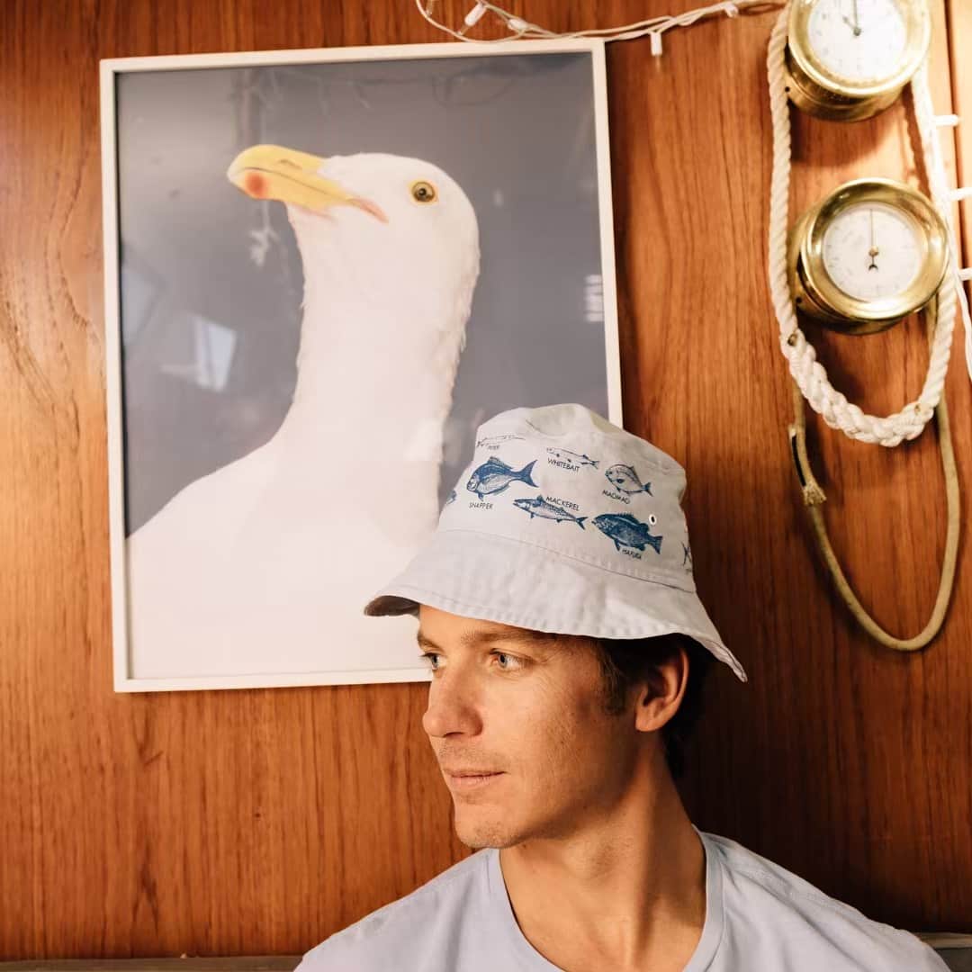 シービーズのインスタグラム：「Adventure (cap) ready ✔️ Where are you headed this weekend? #keepitcasual」