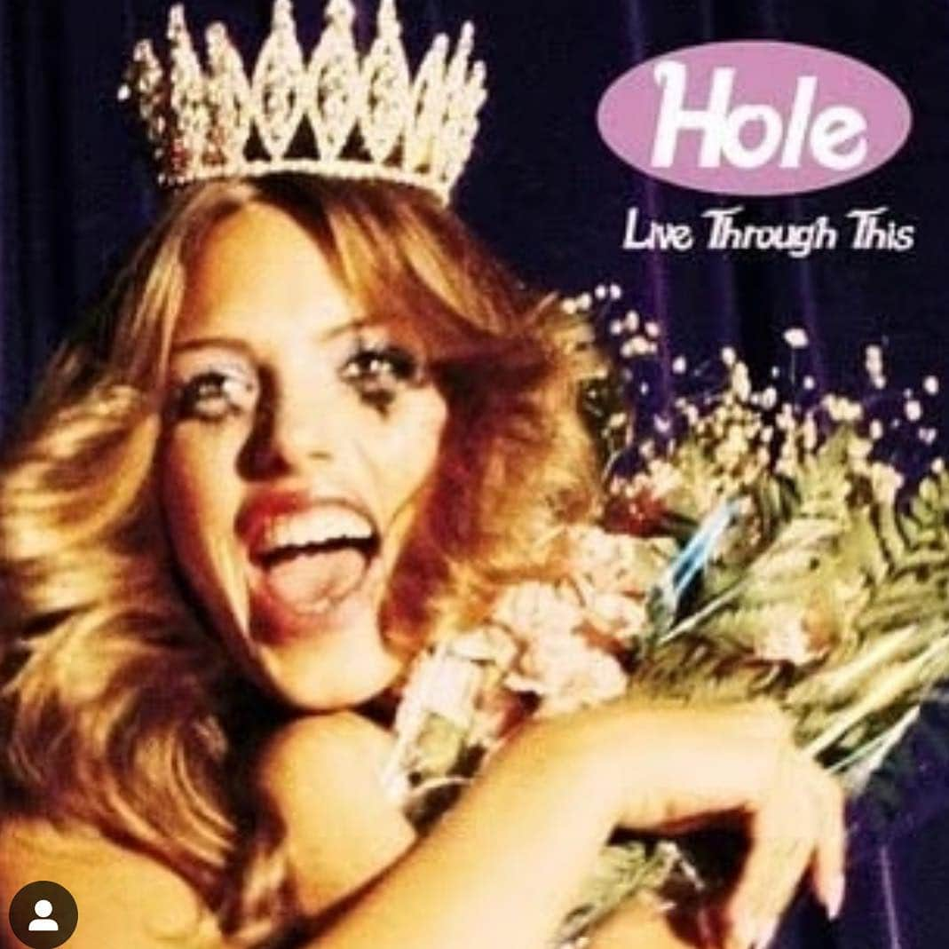 エレン・ヴォン・アンワースさんのインスタグラム写真 - (エレン・ヴォン・アンワースInstagram)「Released 25 years ago one of the best albums « Live Through This» by #hole. So proud that i could contribute with my covershoot of @leilanibishop 💥 @courtneylove #courtneylove @ellenvonunwerthvon」4月14日 1時12分 - ellenvonunwerth