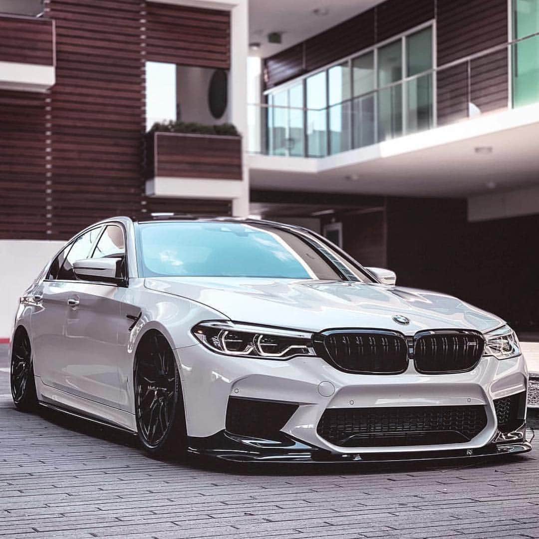 CarsWithoutLimitsさんのインスタグラム写真 - (CarsWithoutLimitsInstagram)「Bagged F90 M5 💼  Owner @thatguywitham5  #carswithoutlimits #toronto #f90m5」4月14日 1時12分 - carswithoutlimits
