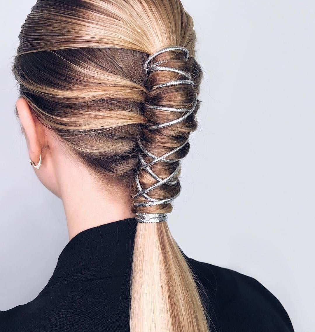 Sam Villaさんのインスタグラム写真 - (Sam VillaInstagram)「Think outside of the box. With accessories #trending, how will you incorporate them into your #hairstyles? Keep in mind, they don't have to be accessories in the traditional sense. ⠀  #hair by @viola_pyak .⠀ ⠀ Be #inspired by the things around. From a ribbon to a cord, how will you choose to accessorize? ⠀ ⠀ Looking to learn and #beinspired with us in person? For upcoming #SamVilla Education events near you, go to the link in our bio! ⬆️⠀⠀⠀ ⠀ *⠀⠀⠀⠀⠀ *⠀⠀⠀⠀⠀ *⠀⠀⠀⠀⠀ #SamVillaHair #SamVilla #SamVillaCommunity #beautygrammers #behindthechair #braids #modernsalon #maneaddicts #beyondtheponytail #americansalon #ittakesapro #licensedtocreate #hairinspo #hotonbeauty #beautylaunchpad #braidideas #masterofbraids #hudabeauty #gameofthrones #gotpremiere #gameofthroneshair #festivalfashion #festivalhair #saturday」4月14日 1時15分 - samvillahair