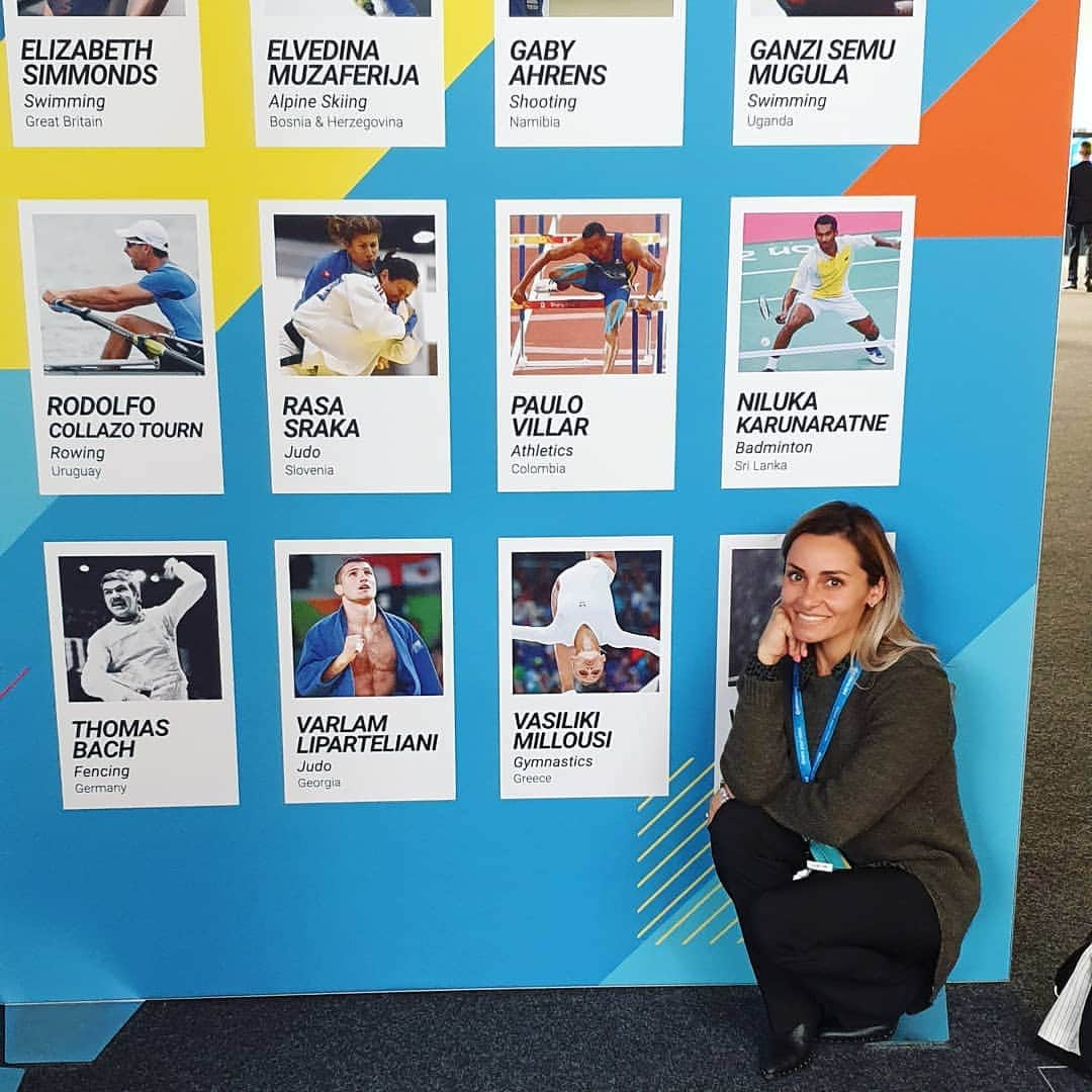 バシリキ・ミロウシさんのインスタグラム写真 - (バシリキ・ミロウシInstagram)「First day of 9th international athletes forum and look what I found! 🤗🤗 #athletesforum #happy #lausanne🇨🇭 #noc #ioc」4月14日 1時31分 - vasilikimillousi