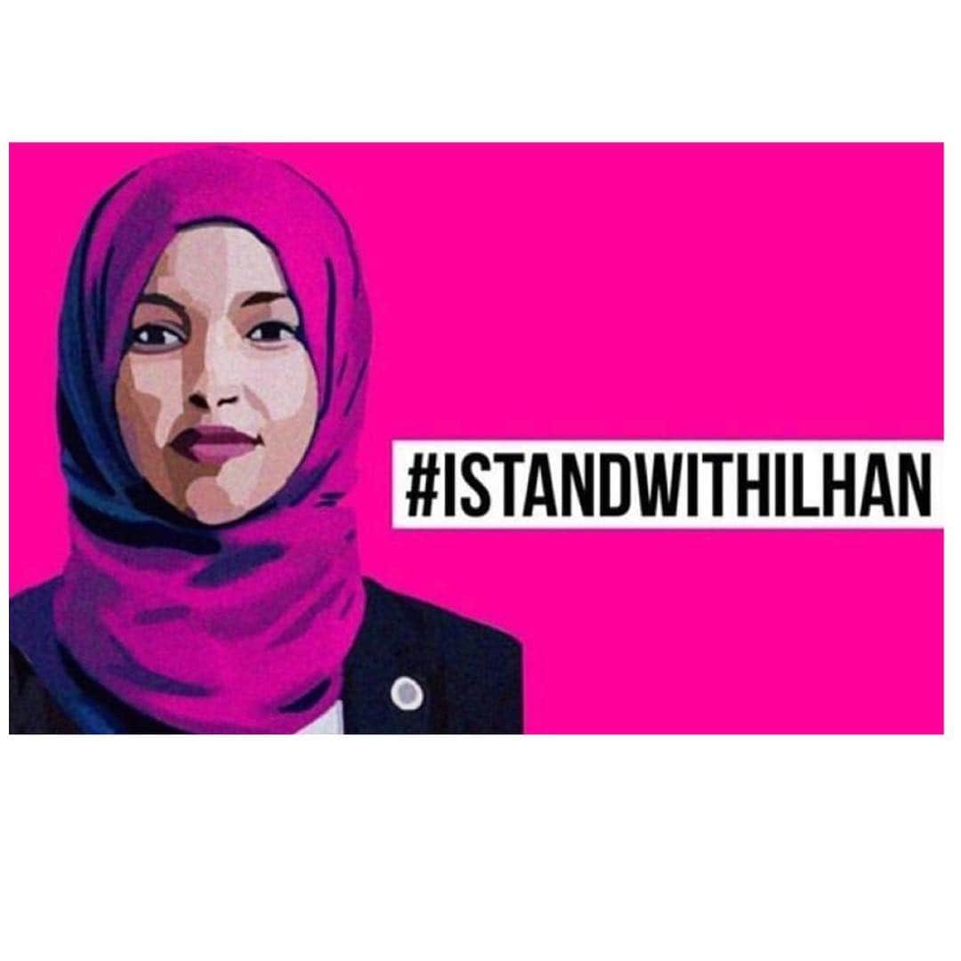 エブロ・ダーデンさんのインスタグラム写真 - (エブロ・ダーデンInstagram)「Just another day watching white supremacists try to take down a Black Muslim woman for being honest & strong... @ilhanmn do not be afraid! #IStandWithIlhan」4月14日 1時34分 - oldmanebro