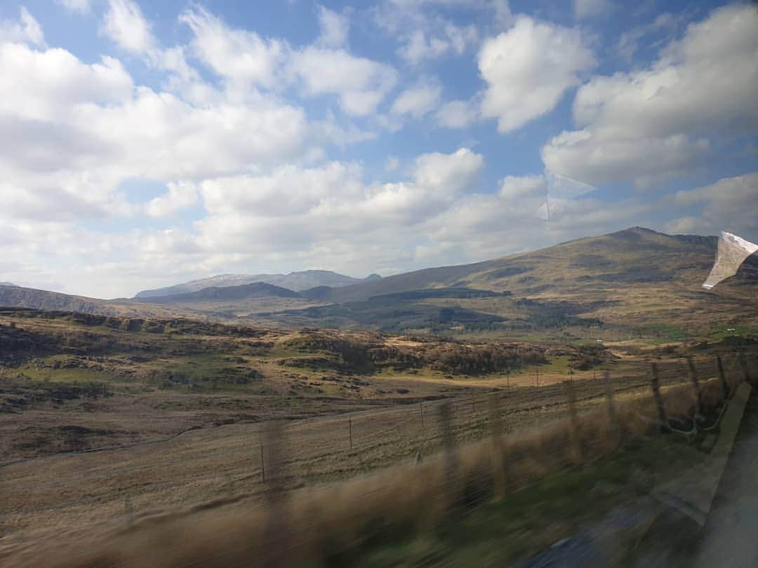 ソン・ジェリムさんのインスタグラム写真 - (ソン・ジェリムInstagram)「. snowdonia of wales  i thought 😊 it looks like scenery of drama. game of thrones  #northofking#Housestark」4月13日 16時40分 - jaelim_song