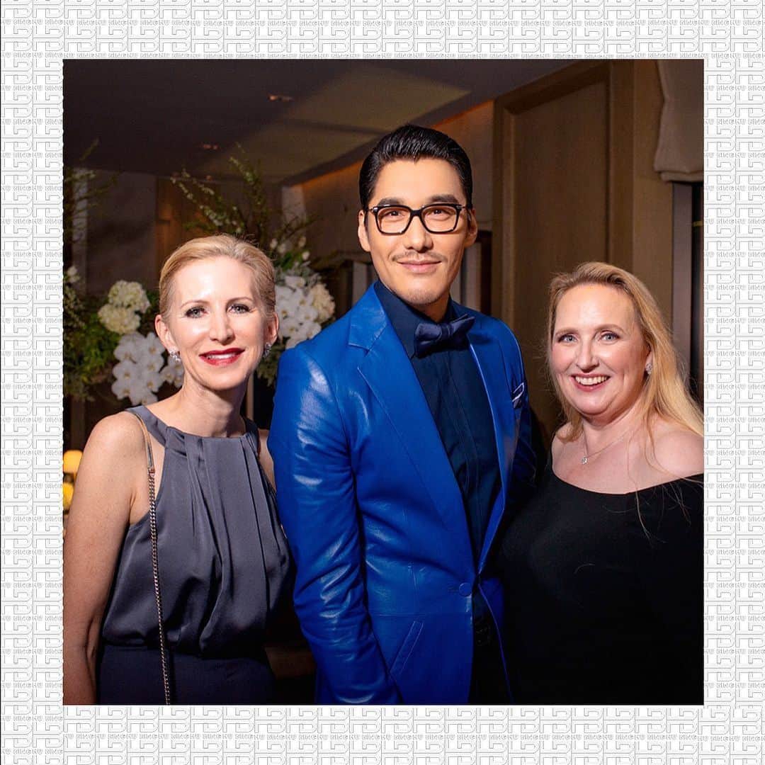 フー・ビンのインスタグラム：「Congratulations to the Grand Opening of St.Regis Hong Kong 🎉🎉🎉Had the pleasure to meet and shared my travel experience with the great leaders of Marriott International! @marriottintl @stregishotels @strgishk @stephanielinnartztravels @tinaedmundson  @pfangroe @gemma_chan @nk830  #stregis #stregishk #stregishongkong」
