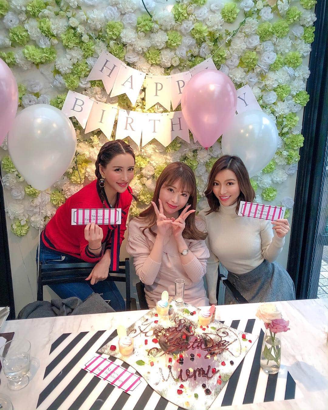 かにゃのグルメインスタ