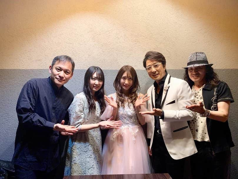 黒田アーサーさんのインスタグラム写真 - (黒田アーサーInstagram)「元AKB48小原春香ちゃんのバースデーディナーライブ❤️まもなく本番です😊👍#元akb48 #小原春香 #中田ちさと #黒田アーサー#バースデーディナーショー」4月13日 18時05分 - kuroda_arthur