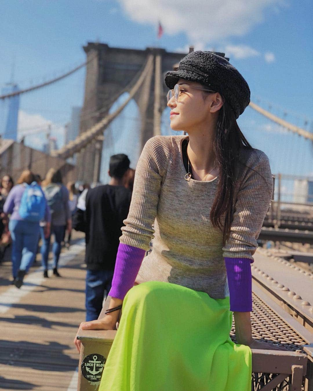 西原有紀さんのインスタグラム写真 - (西原有紀Instagram)「Brooklyn Bridge 🌉 • • • イースト川をまたぎマンハッタンとブルックリンを結ぶ橋のブルックリン橋🌉❤️ 詳しくは、西原有紀ブログで検索か、こちらをポチっとな↓↓↓ https://ameblo.jp/nishiharayuki/entry-12453951197.html #西原有紀 #にしはらゆき #ブルックリンブリッジ #ニューヨーク #NY #旅 #セントパトリック大聖堂 #教会 #ひとり旅 #音楽 #歌 #モデル #TPOコーデ #カメレオンコーデ #ギャップコーデ #ダンスボーカル #ギャップコーデ #アスレジャーファッション #アスレジャー #体幹」4月13日 18時06分 - u_ki0211