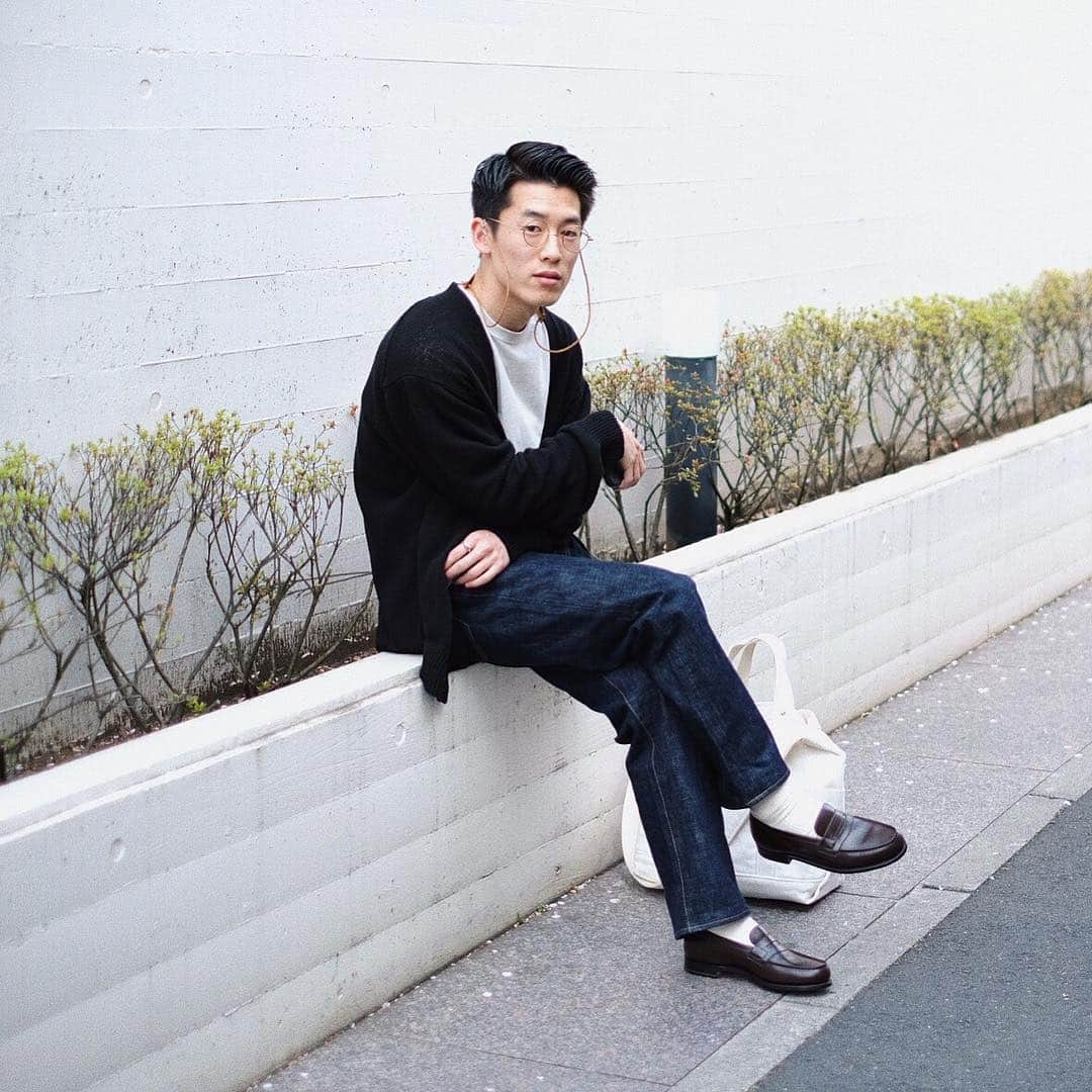 yukiのインスタグラム：「休憩(そりゃ、痛いよ #buddyoptical  #henderscheme  #batoner  #phlannel  #anatomica  #marcomonde  #jmweston #jmweston180」