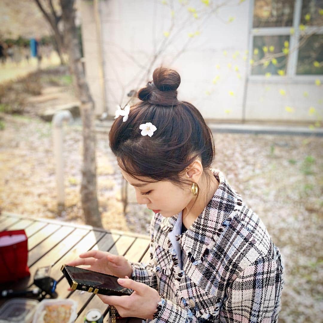 リジ のインスタグラム：「🌸」