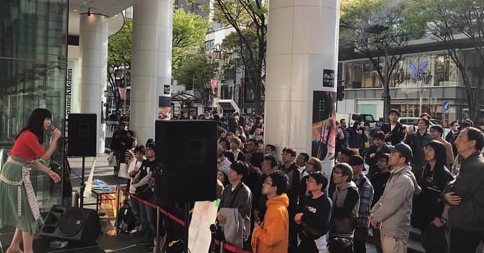 中村千尋さんのインスタグラム写真 - (中村千尋Instagram)「タワーレコード名古屋パルコ店にて リリース記念イベント ありがとうございました😊🌸 楽しすぎた！！ たくさんの人が立ち止まってくれて嬉しかったです🥺🍤 #中村千尋 #スカートの中」4月13日 19時05分 - nanakanakamurachihiro