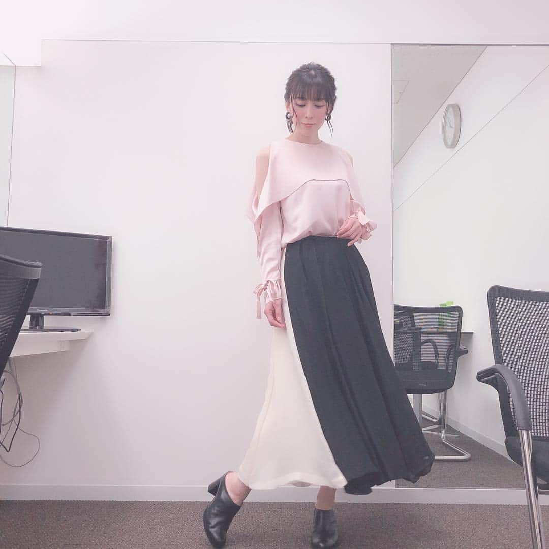 雛形あきこさんのインスタグラム写真 - (雛形あきこInstagram)「お洋服 #adelly」4月13日 20時02分 - akiko_hinagata