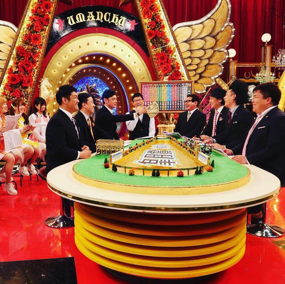 宮田麺児のインスタグラム：「はい。桜花賞あてたので 金でトラブルを解決していきます。  皐月賞あてたい方は どうぞうまンchuを。  #皐月賞#うまンchu #競馬#予想」