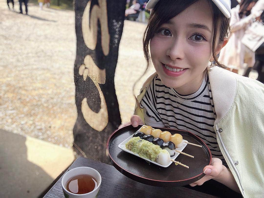 黒澤詩音のインスタグラム：「*﻿ ﻿ 花より団子、色気より食い気。﻿ ﻿ ﻿ #いろはかるた #cherryblossom #gardenpark #japan #yokohama #桜 #お花見 #花見 #茶屋 #団子 #お団子 #和菓子 #春 #アナウンサー #🌸 #🍡」