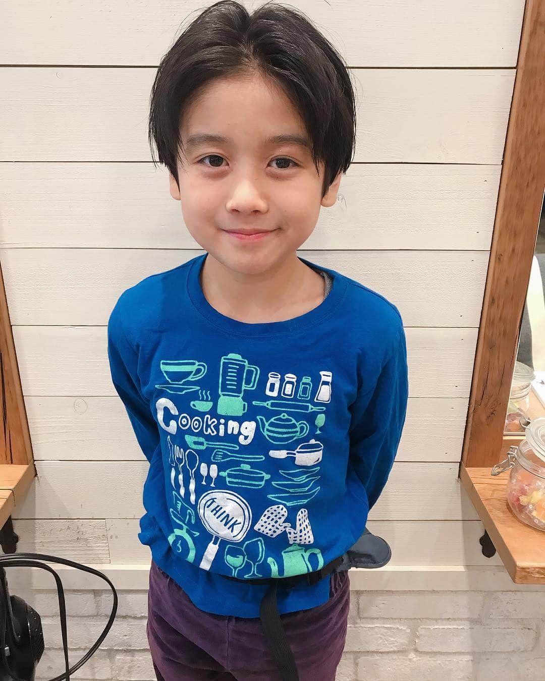 金子真由美さんのインスタグラム写真 - (金子真由美Instagram)「* いつも来てくれる小学生の男の子😊 メンズノンノ系とのオーダーでしたので、勝手に吉沢亮風ヘアにしましたw * #メンズカット #ヘアカット #カット  #吉沢亮 #東京 #渋谷」4月13日 20時35分 - kanekomayumi12