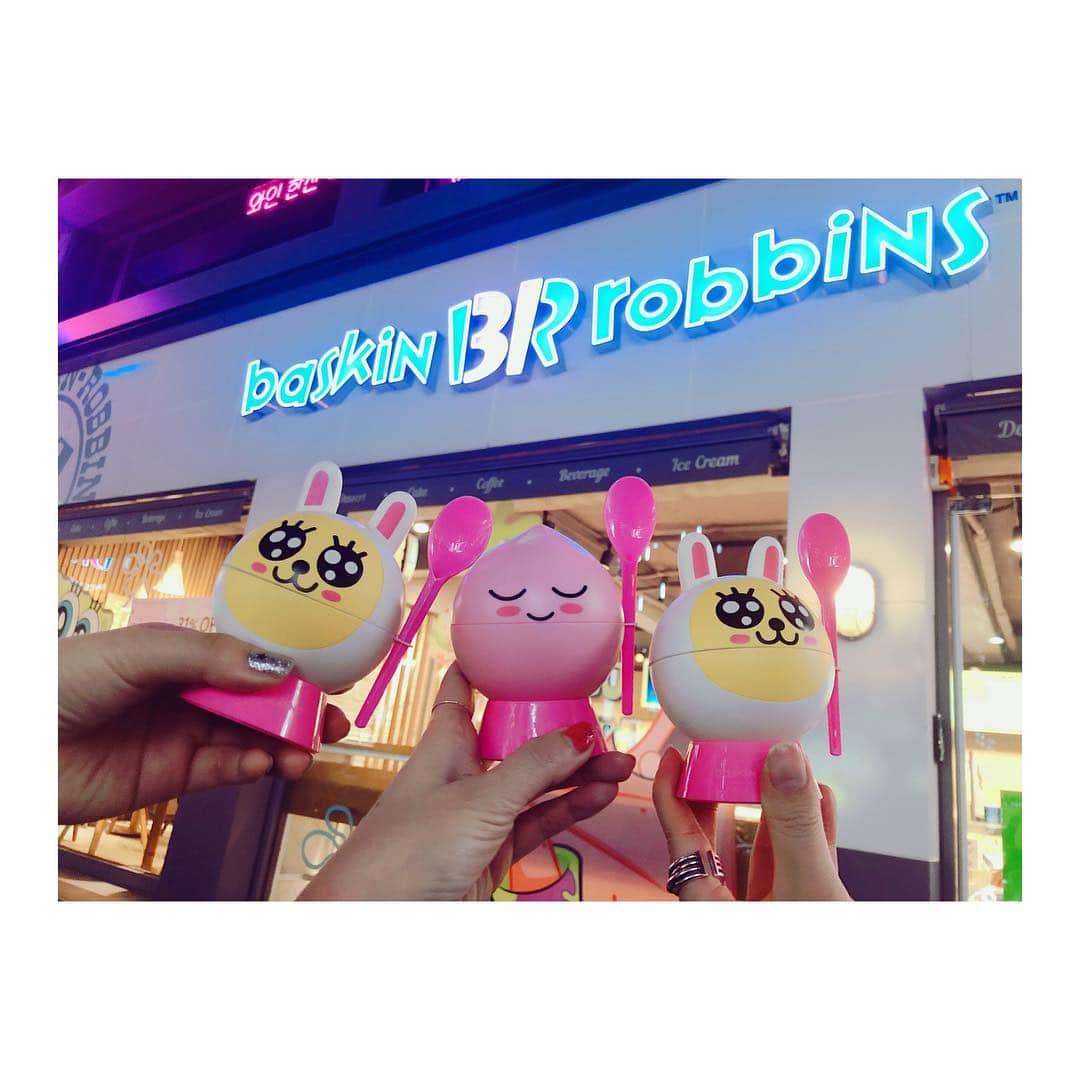 トリイクニコさんのインスタグラム写真 - (トリイクニコInstagram)「🐰🍑🐰 好きなアイスが選べるよ！ (レギュラーサイズ) わたしは安定のチョコミント🍨 #ただのケースですw #31 #ライアン売り切れ #ベスキンラビンス #BR #🇰🇷 #kunikorea」4月13日 20時53分 - toriicamera