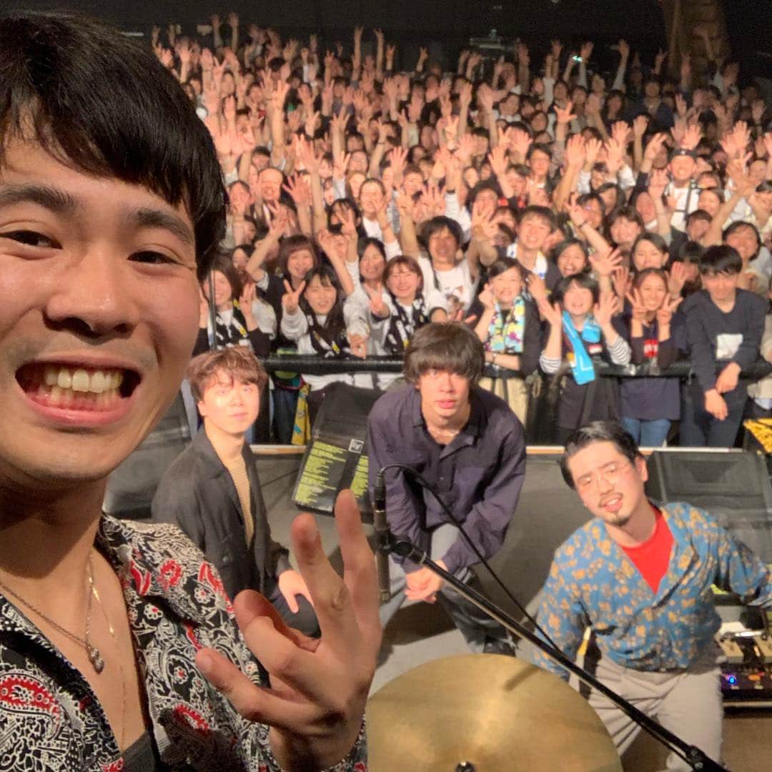 オカモトレイジさんのインスタグラム写真 - (オカモトレイジInstagram)「OKAMOTO'S 10th ANNIVERSARY LIVE TOUR 2019 "BOY" 2本目！浜松 窓枠ありがとうございました！良い演奏が出来ました #オカモトークQ の方にはもっとハマくんが可愛い写真上げます！テープデッキの用意しろ😋」4月13日 20時58分 - okamotoreiji