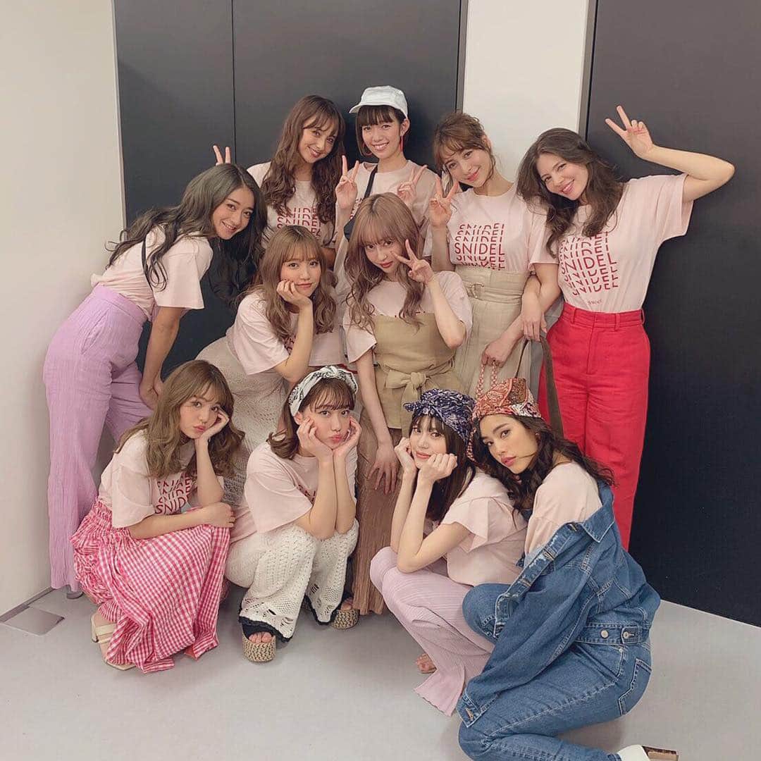 加藤玲奈のインスタグラム：「去年に引き続き今年もsweetコレクションに出させていただきました😭💖 楽しかった🥰そして先輩方から色々学べまたし、なにより皆さん優しかったです🥺 これからも先輩方みたいになれるよう頑張ります！！」