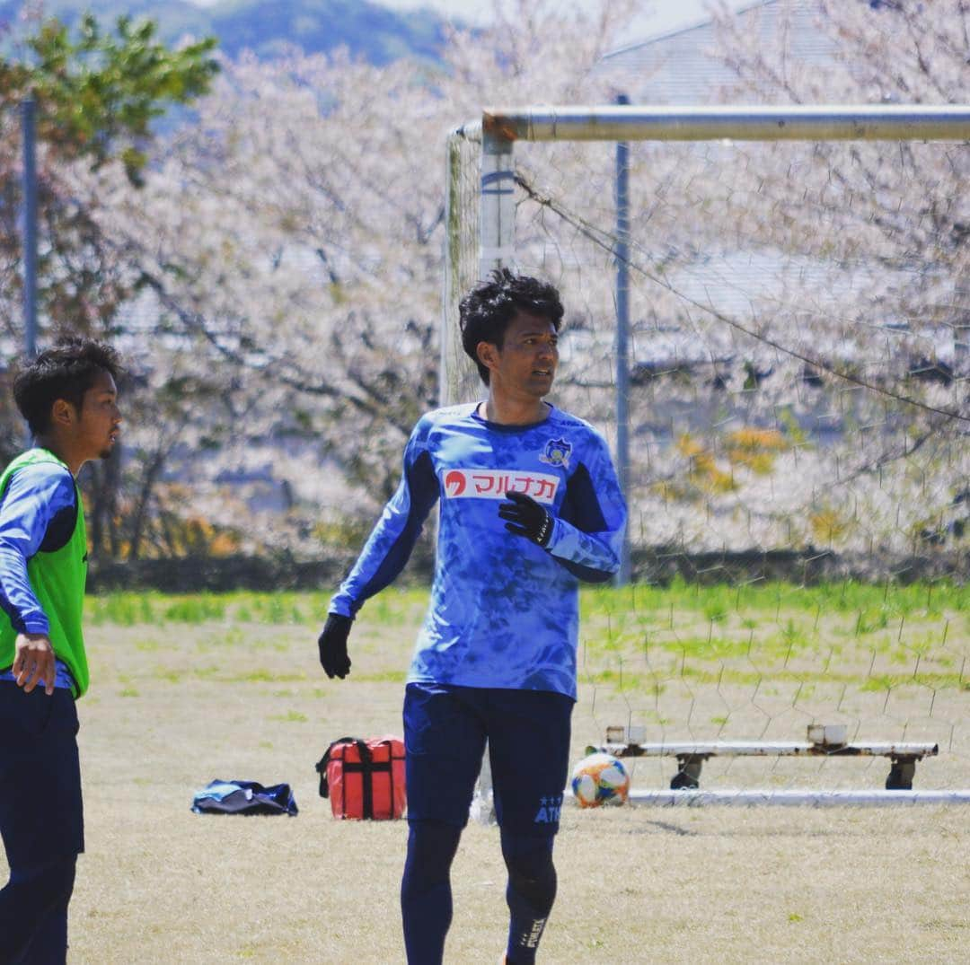 カマタマーレ讃岐さんのインスタグラム写真 - (カマタマーレ讃岐Instagram)「2019.04.13  TR #我那覇和樹 #渡辺悠雅 #市村篤司 #服部一輝 #ペスヨン #清水健太 #麻田将吾」4月13日 21時26分 - kamatama_kouhou