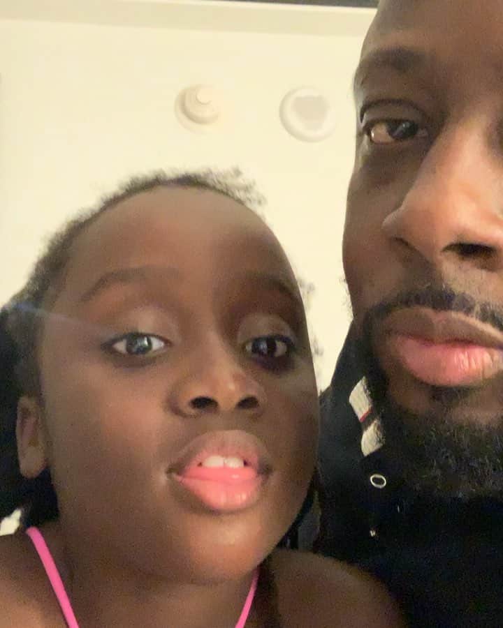 ワイクリフ・ジョンのインスタグラム：「My Niece Got bars our first freestyle together !!!! We have a million more bars to go lee lee!! Love u」
