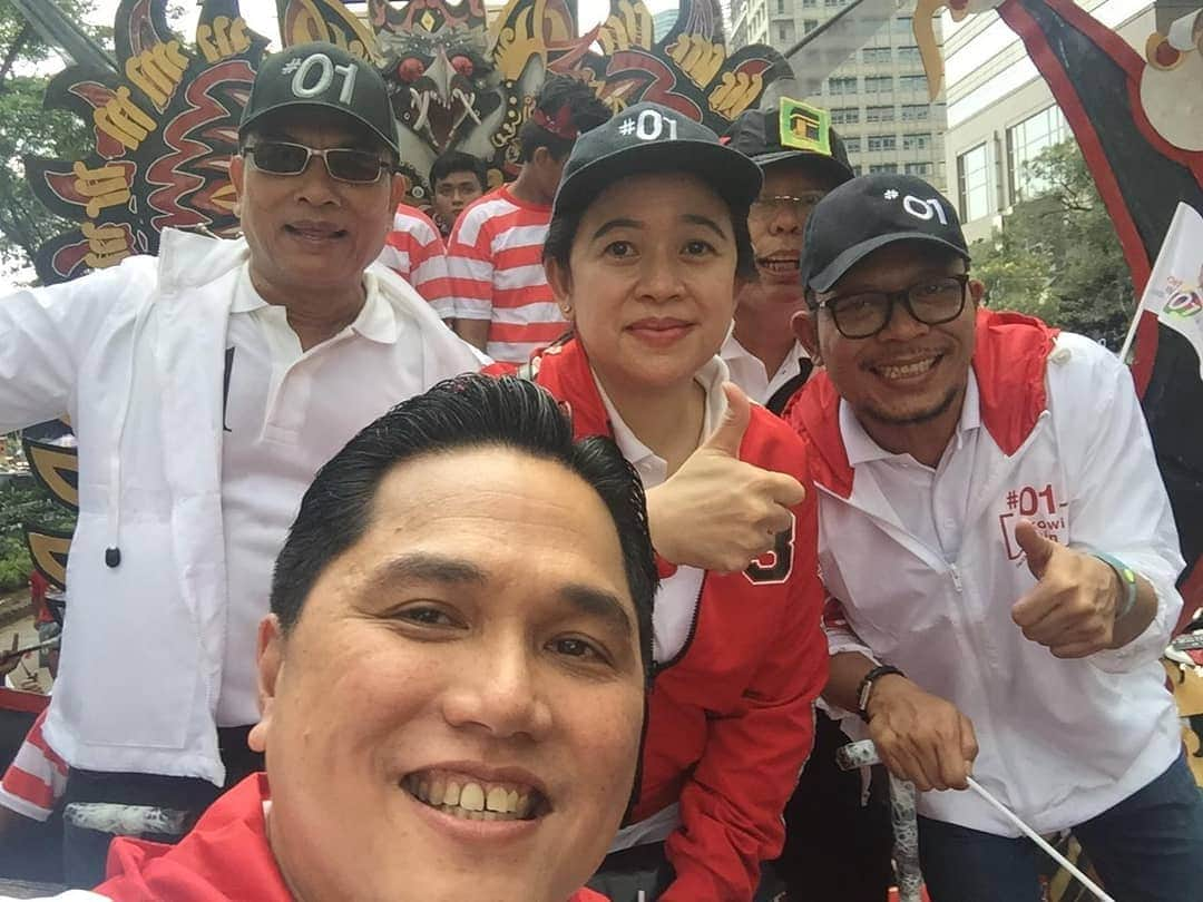 エリック・トヒルさんのインスタグラム写真 - (エリック・トヒルInstagram)「SATU untuk Indonesia Maju. 👍🏻 #BarengJokowi  #01IndonesiaMaju」4月13日 21時45分 - erickthohir