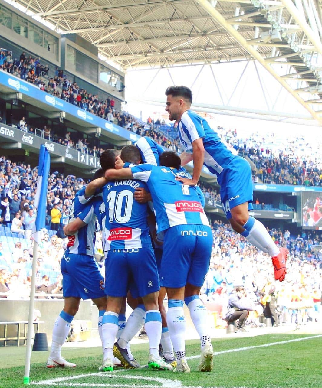 LFPさんのインスタグラム写真 - (LFPInstagram)「Feel good moments! 💙 • #LaLiga #LaLigaSantander #Espanyol #Football #Goals #Wins」4月13日 21時57分 - laliga