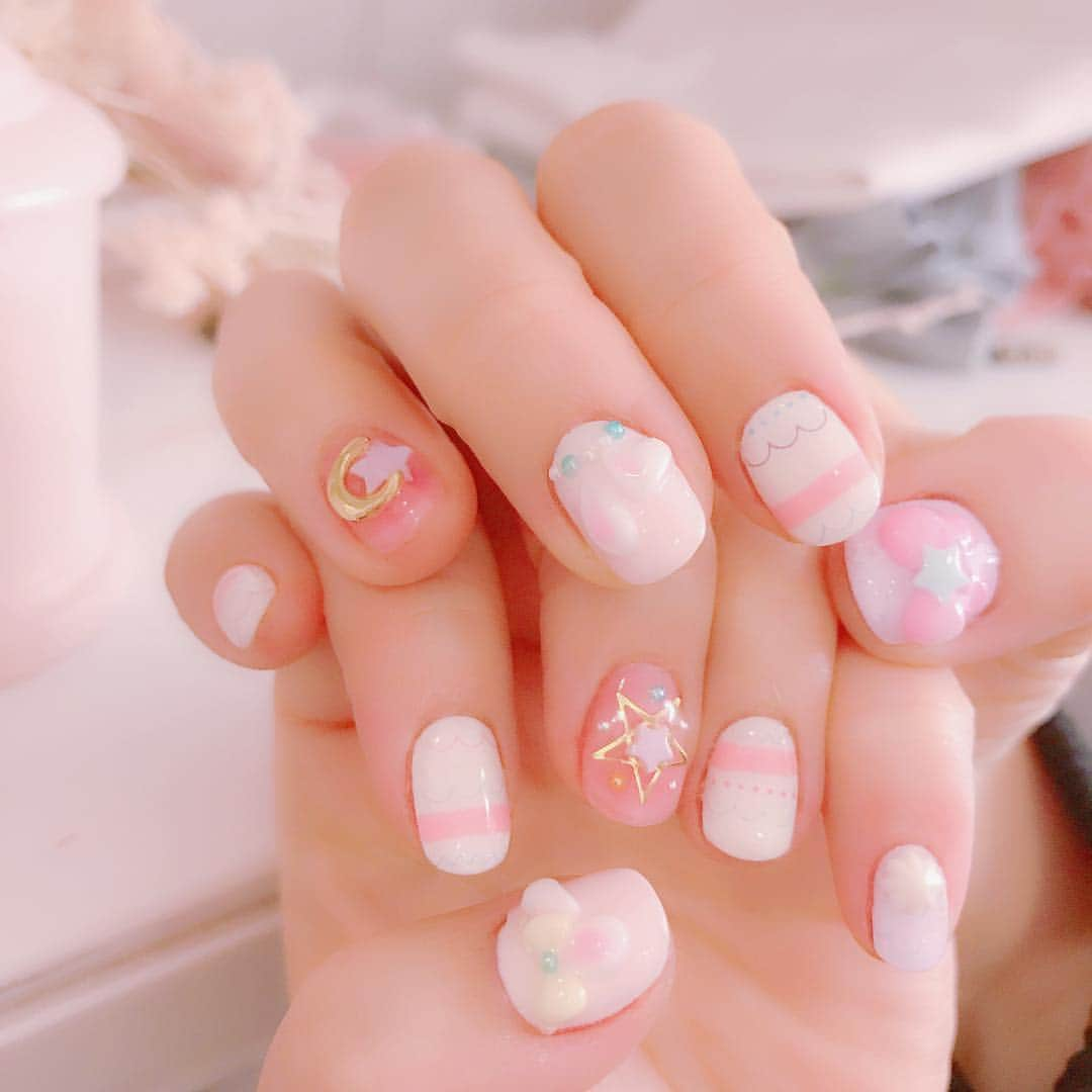 なかやまちえこさんのインスタグラム写真 - (なかやまちえこInstagram)「Easter nails🥚 #nail #nails #nailart #ネイル #美甲 #ネイルアート  #clou #nagel #ongle #ongles #unghia #japanesenailart #manucure #네일 #젤네일 #네일아트 #네일리스트 #japanesenails #manicurist #gelnails #イースターネイル #easter #easternails #ゆめかわネイル #大久保ちか ちゃん」4月13日 22時19分 - chiekonakayama